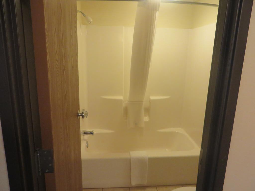 Americinn By Wyndham Rice Lake מראה חיצוני תמונה