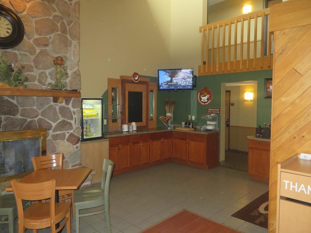 Americinn By Wyndham Rice Lake מראה חיצוני תמונה